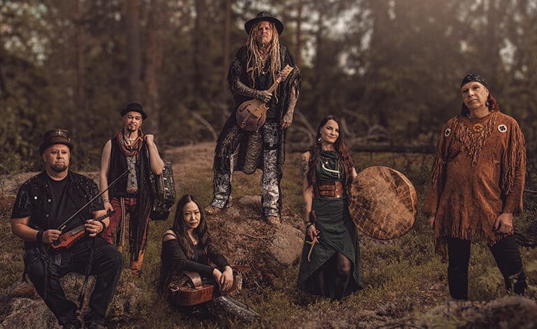 Jonne (levyjulkkarit), Shaman, The Paisleys